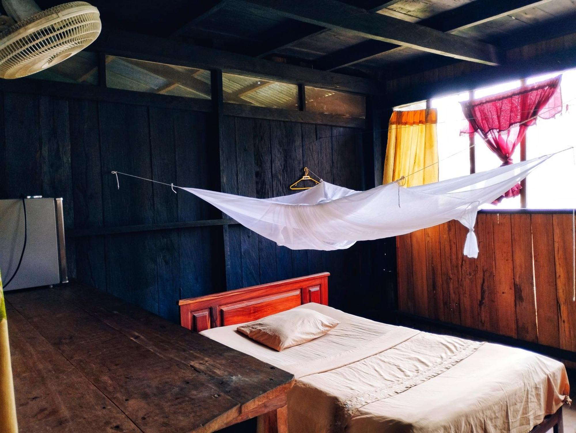 Hospedaje Y Tours Reina Arriera Amazonas Colombia Macedonia Eksteriør billede
