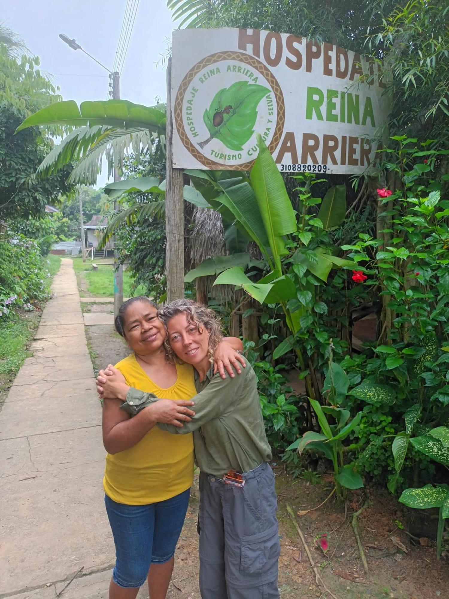 Hospedaje Y Tours Reina Arriera Amazonas Colombia Macedonia Eksteriør billede