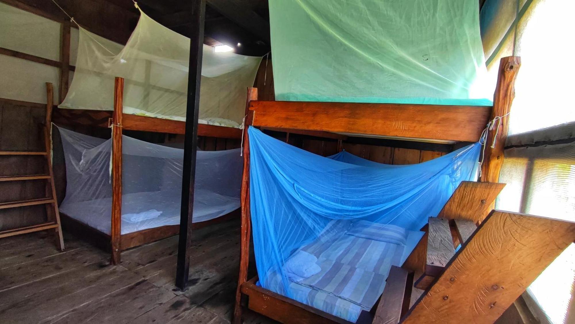 Hospedaje Y Tours Reina Arriera Amazonas Colombia Macedonia Eksteriør billede