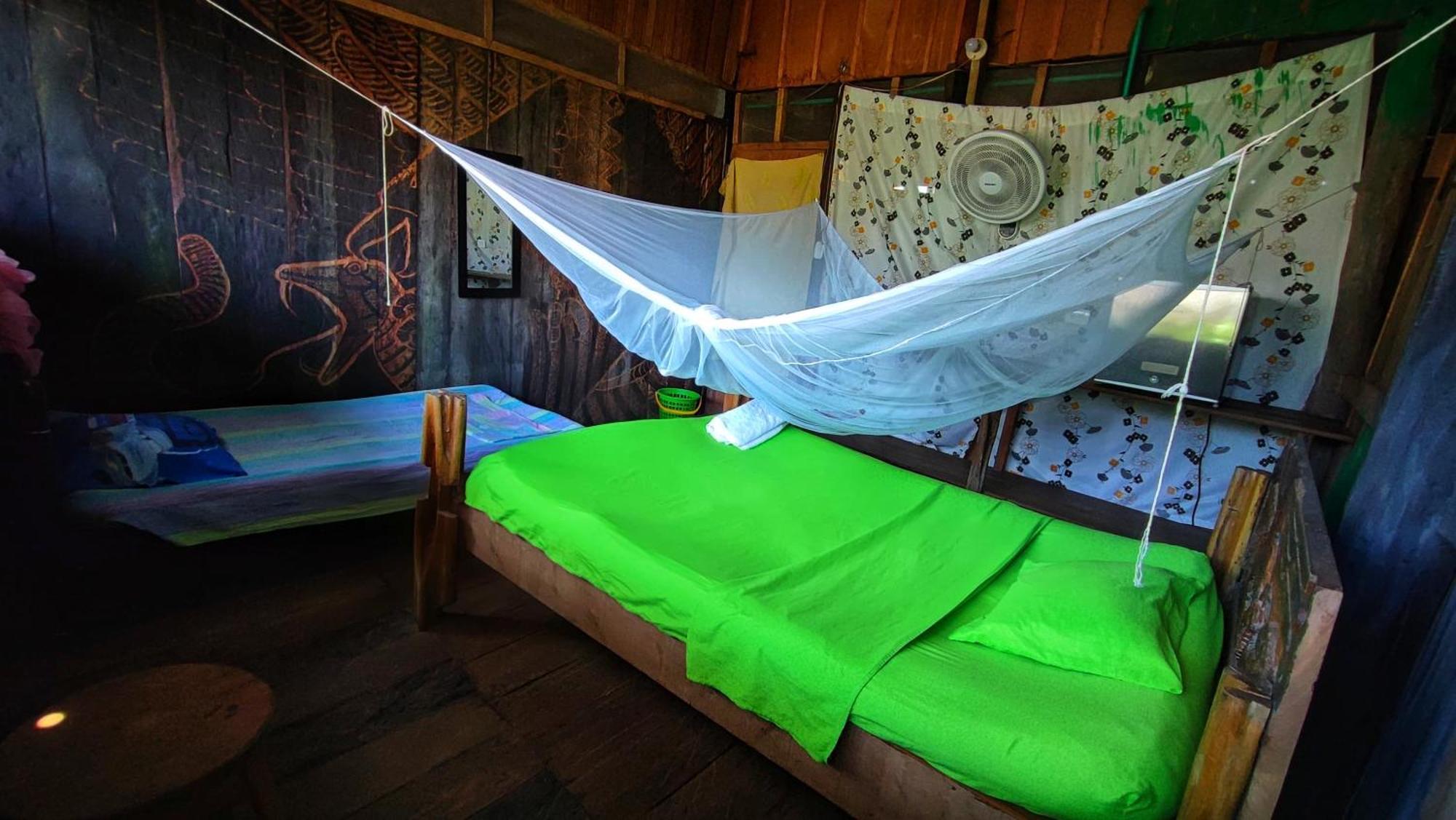 Hospedaje Y Tours Reina Arriera Amazonas Colombia Macedonia Eksteriør billede