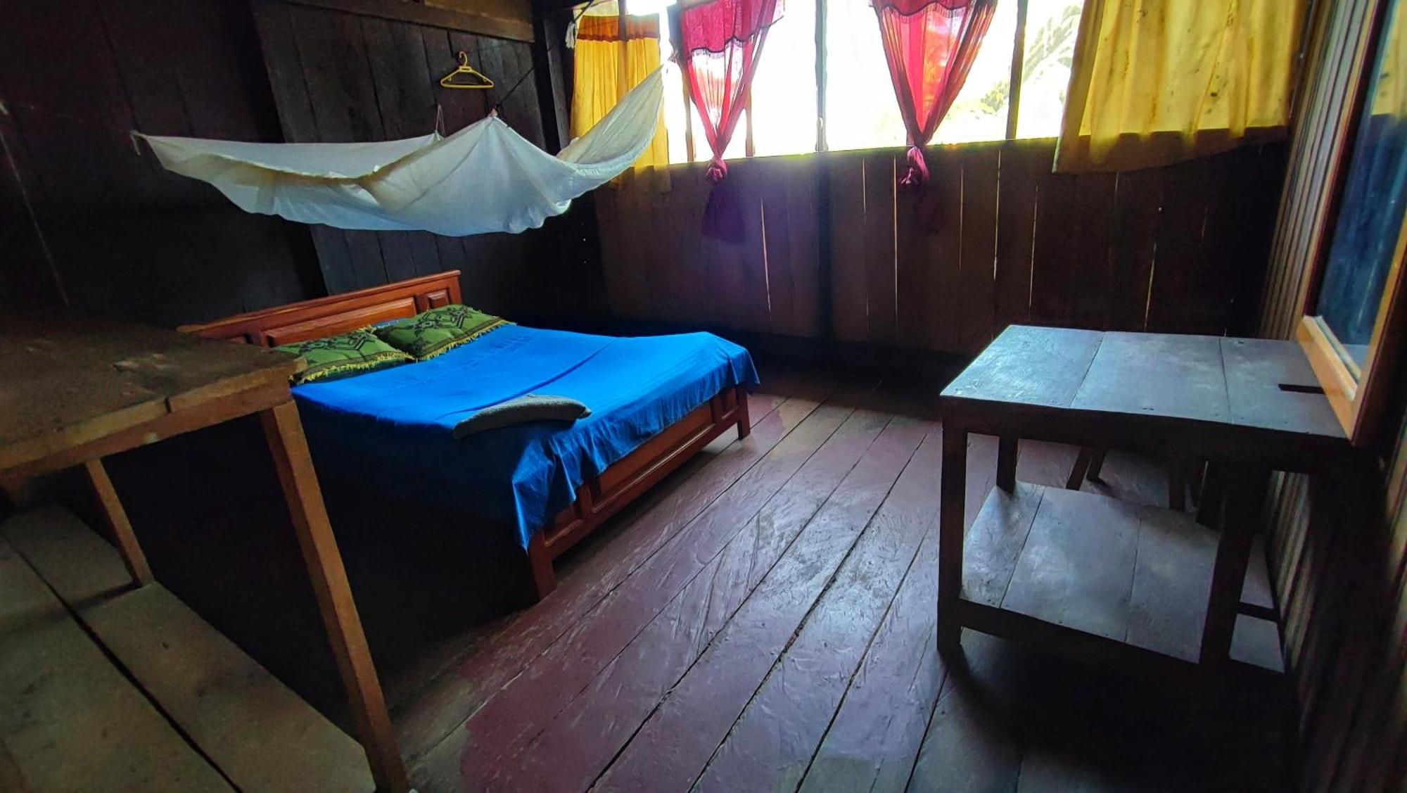 Hospedaje Y Tours Reina Arriera Amazonas Colombia Macedonia Eksteriør billede